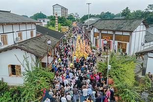 高效表现！奥孔武半场9中8拿到17分5篮板